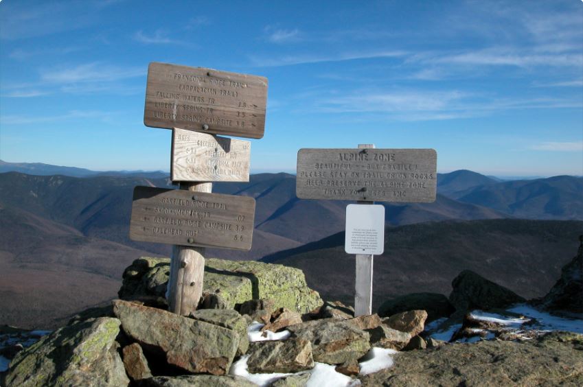 The 7 Best Hiking <br> Trails In The U.S.
