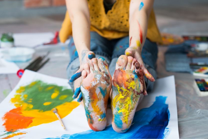 Painting with Your Feet: A New Trend You Have to Try!