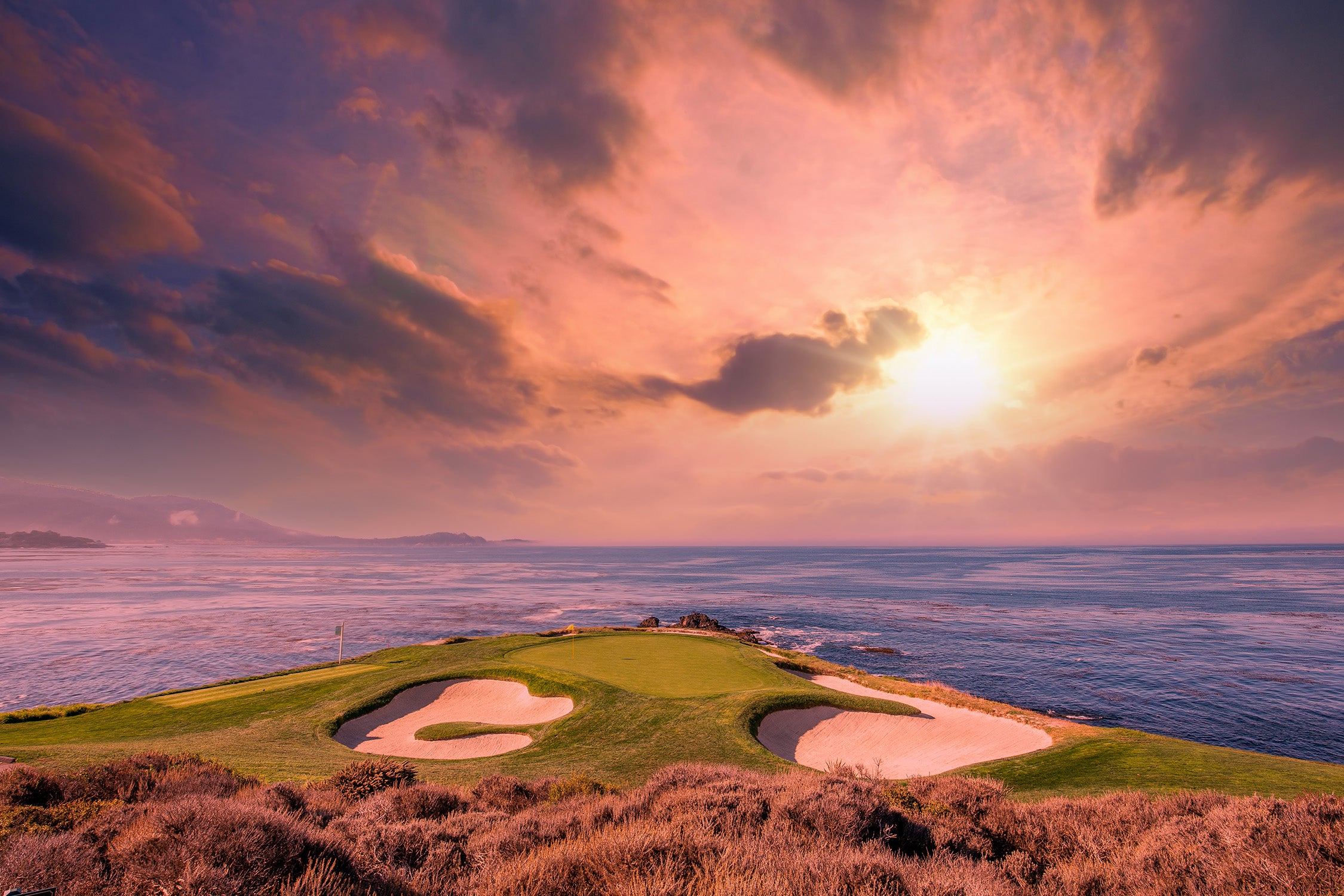 Great Golf Gifts for Dads and Grads