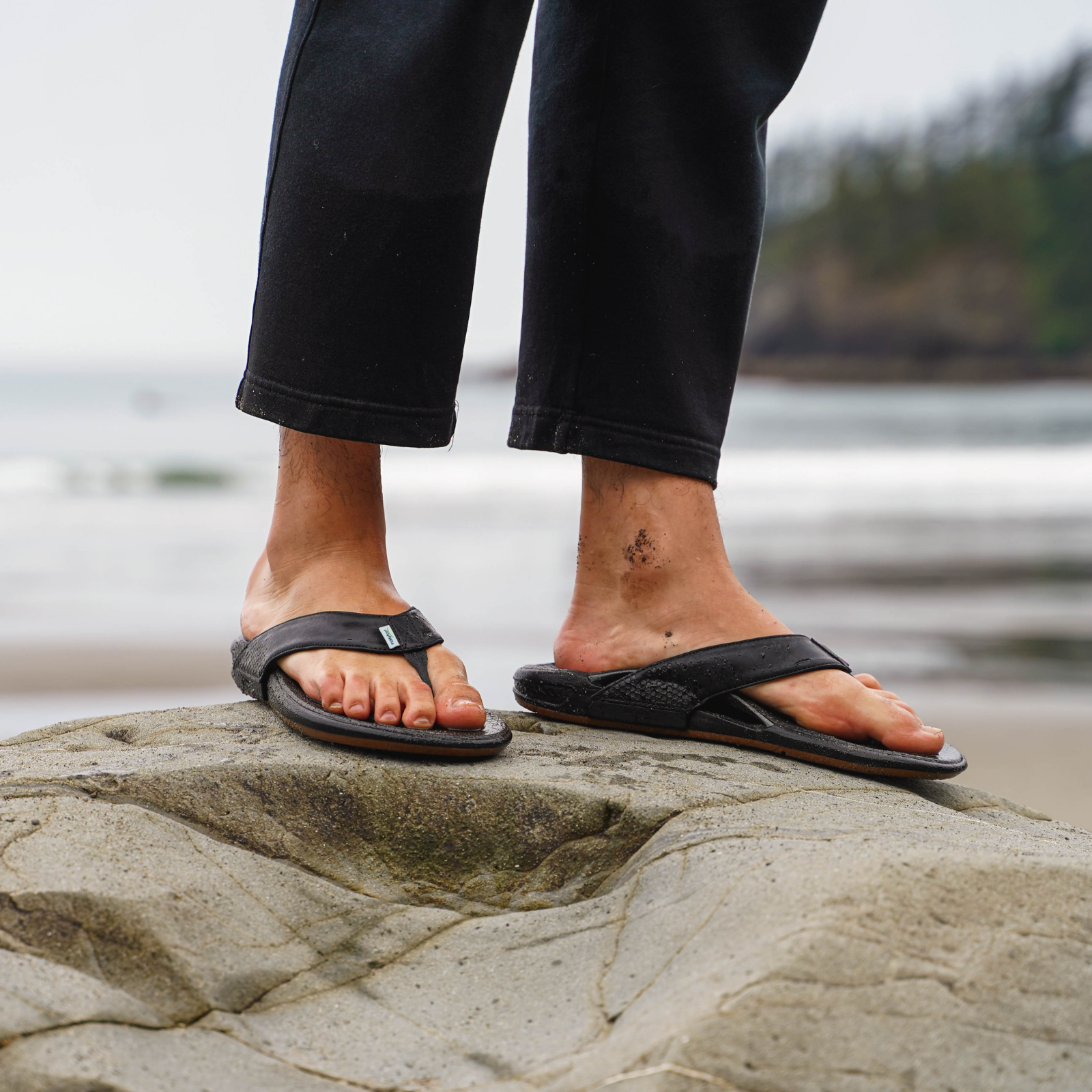 Flip flops for narrow feet sales